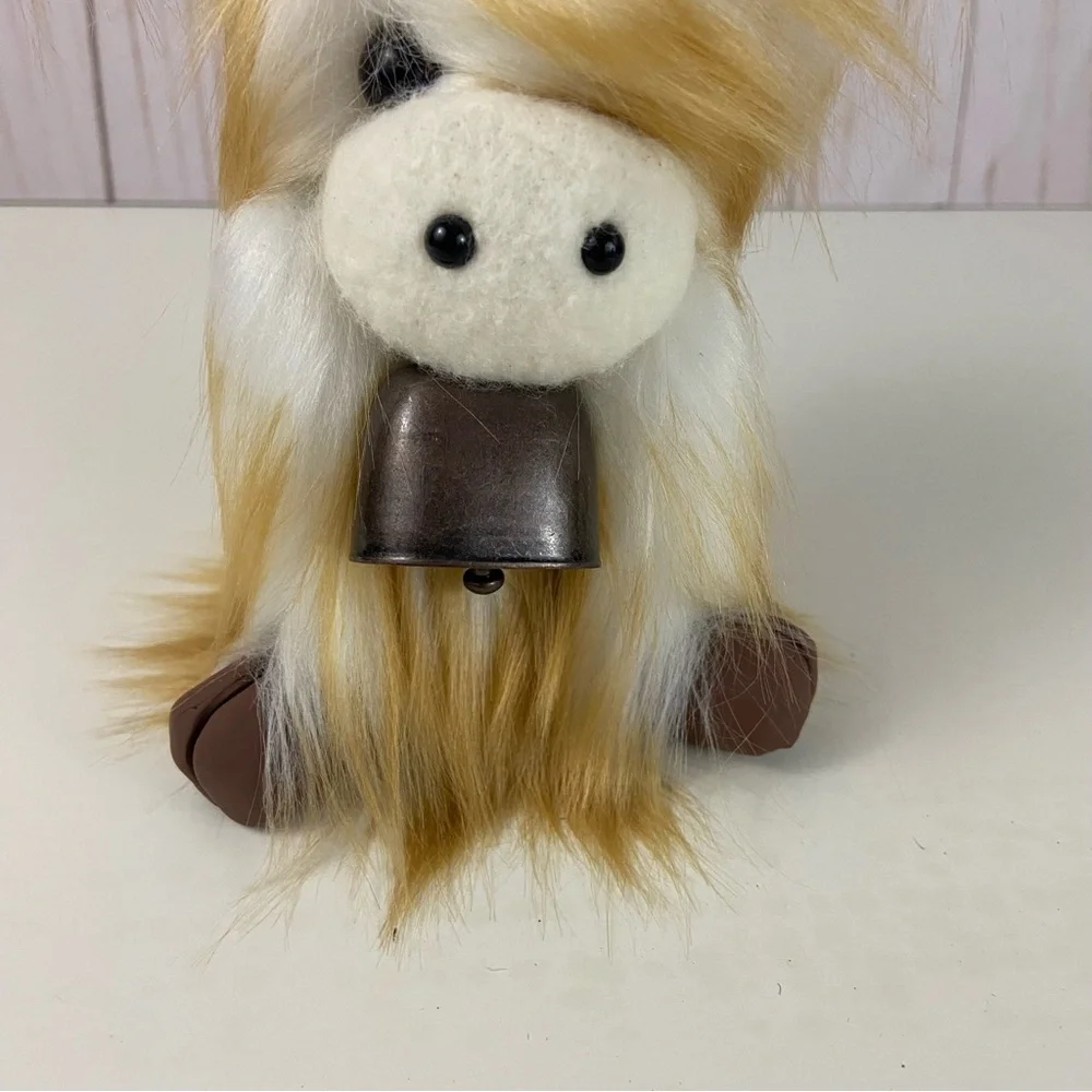 ❌ SOLD Highland Cow Coo Gnome Tan White Cowboy Hat Bell Handmade Farmhouse Home - Picture 5 of 12